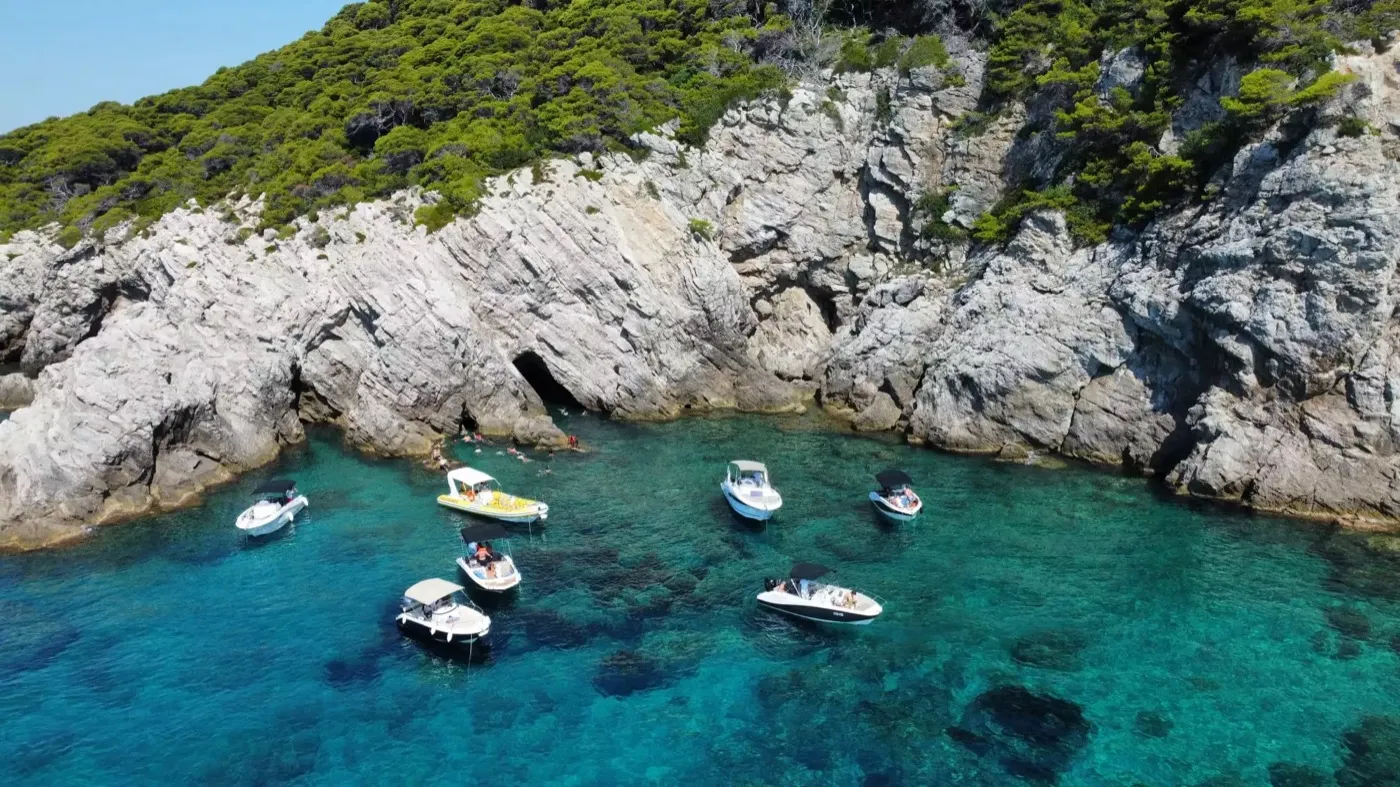 Group boat tours Dubrovnik — shared speedboat day trips from Marina Frapa