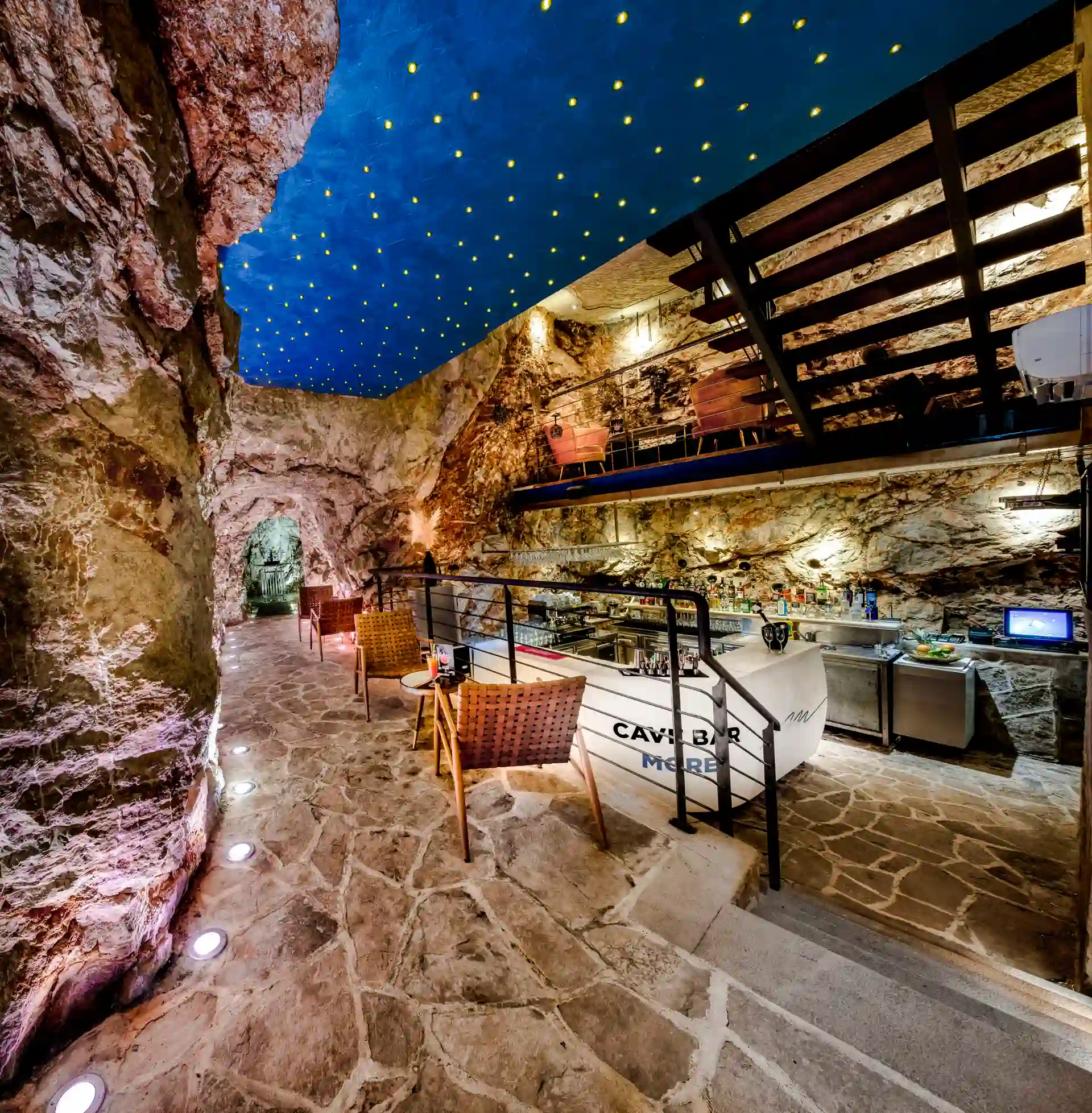 Dine Where the Sea Decides the Menu